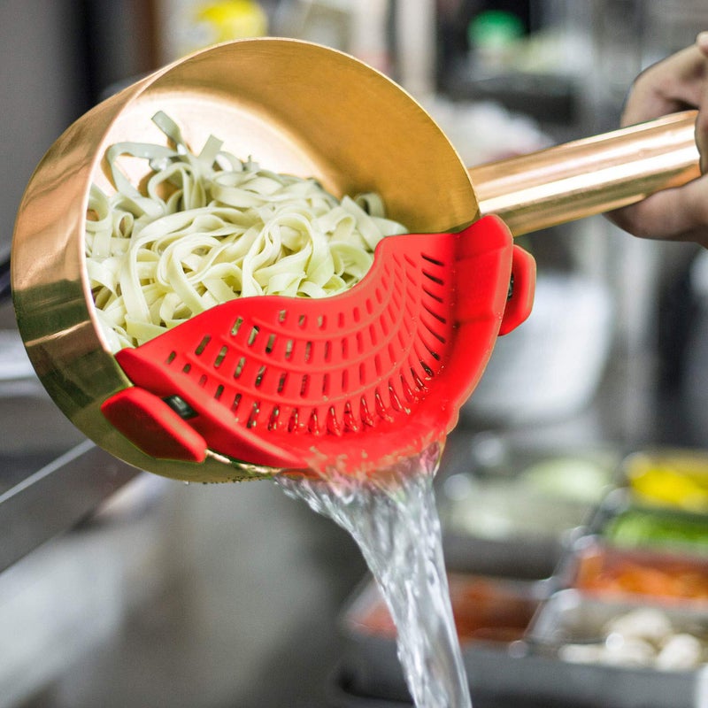 AUOON Clip On Strainer Silicone for all Pots and Pans, AUOON Pasta Strainer Clip on Food Strainer for Meat Vegetables Fruit Silicone Kitchen Colander - Image 3